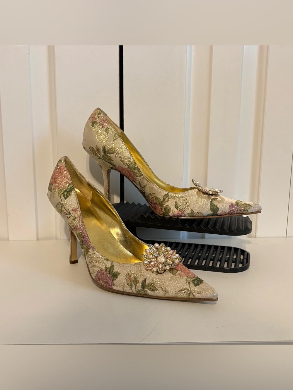 RSVP, Pearl-Embellished Floral Pointed-Toe Heels - Pink/Green, Size 11, NWOT - Picture 2 of 8